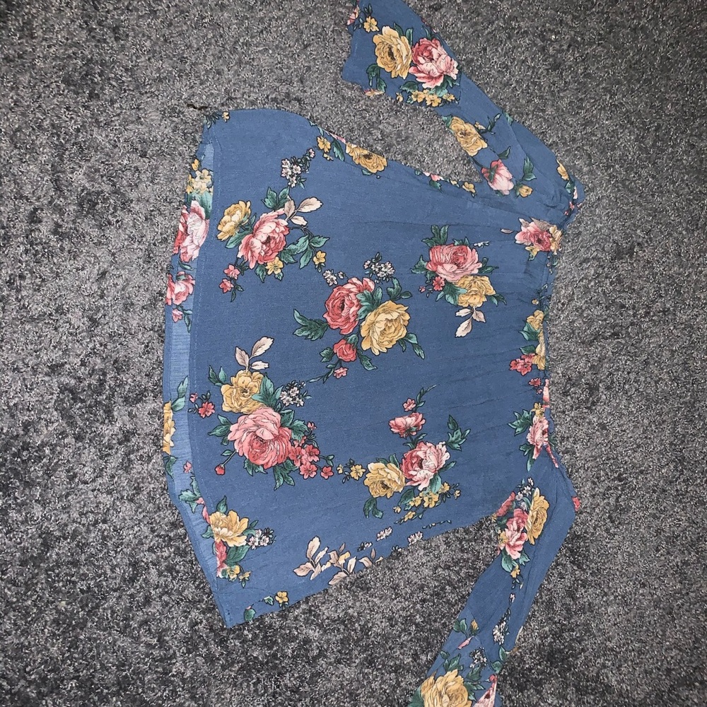 🌼🌼CUTE FLORAL OFF THE SHOULDER BLOUSE🌼🌼